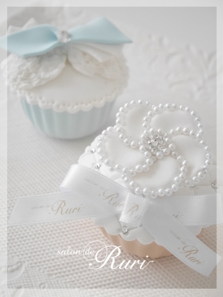 Ribon&パールフラワーカップケーキ